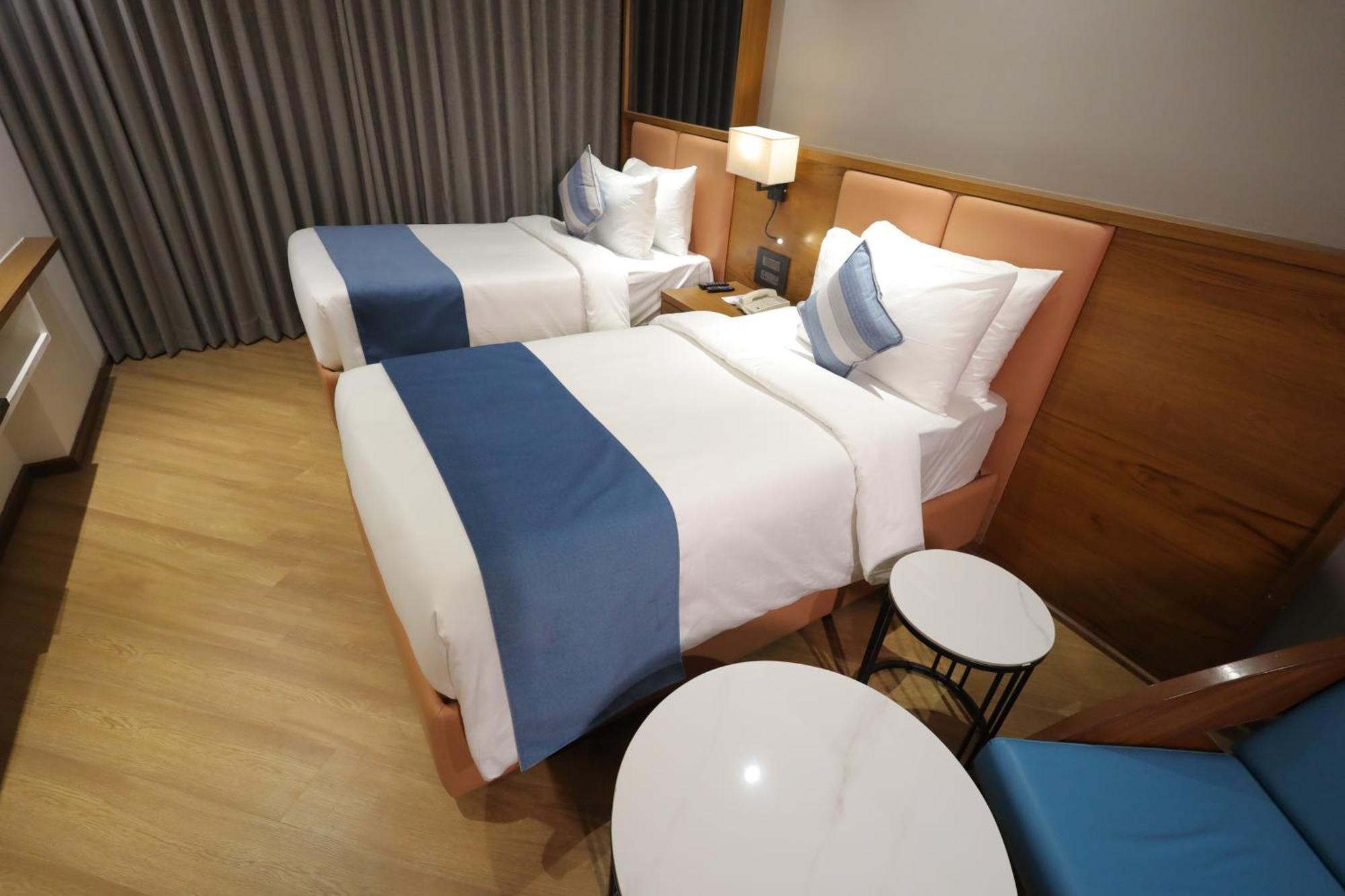 Ramada Encore By Wyndham Viramgam Экстерьер фото